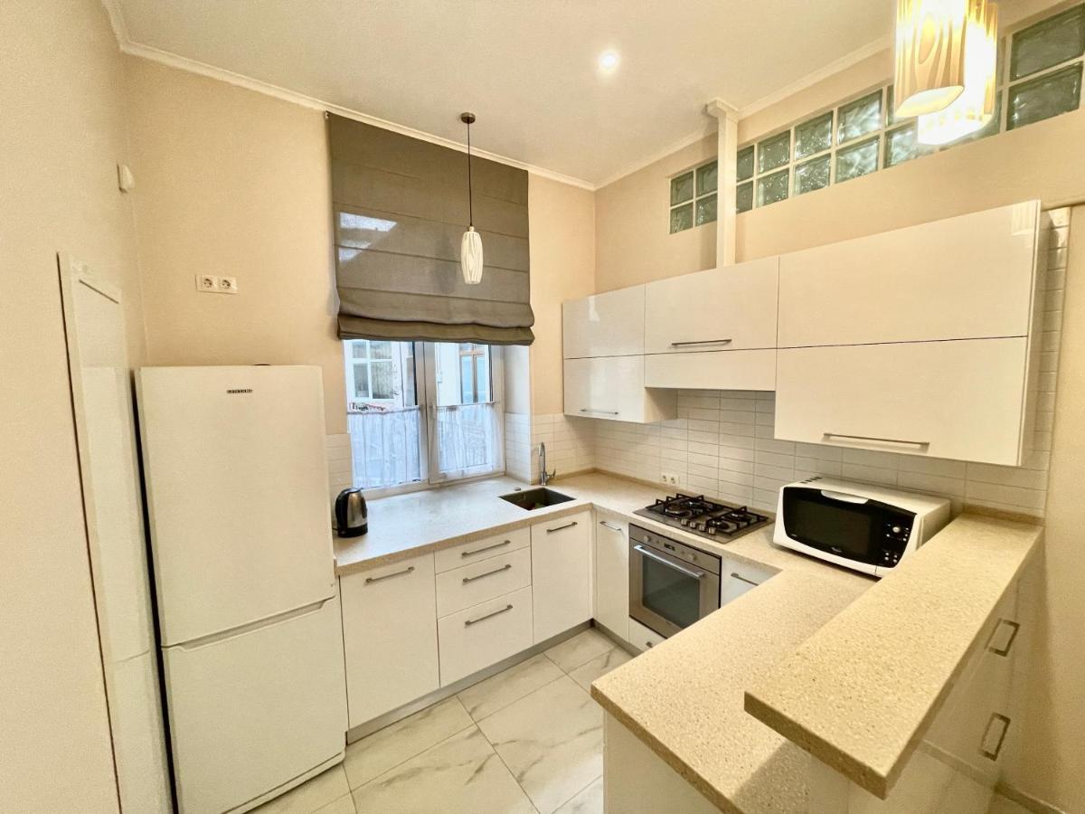 Apartments On Sholom Aleikhema 리비프 외부 사진
